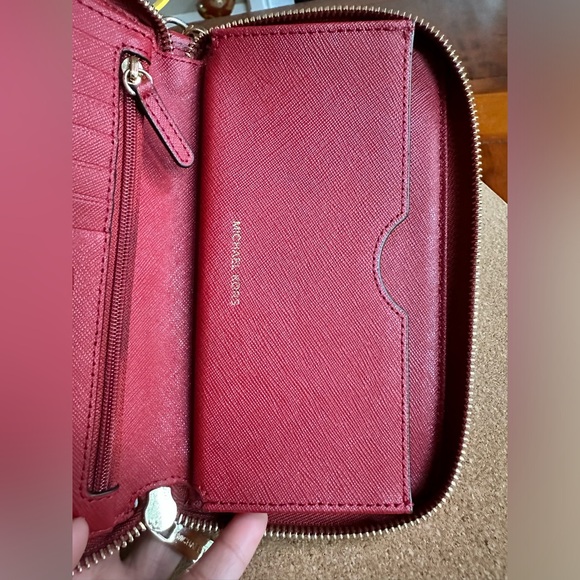 Michael Kors Leather Full Zip Around Wallet & Wrislet, Red, Large - Picture 11 of 15